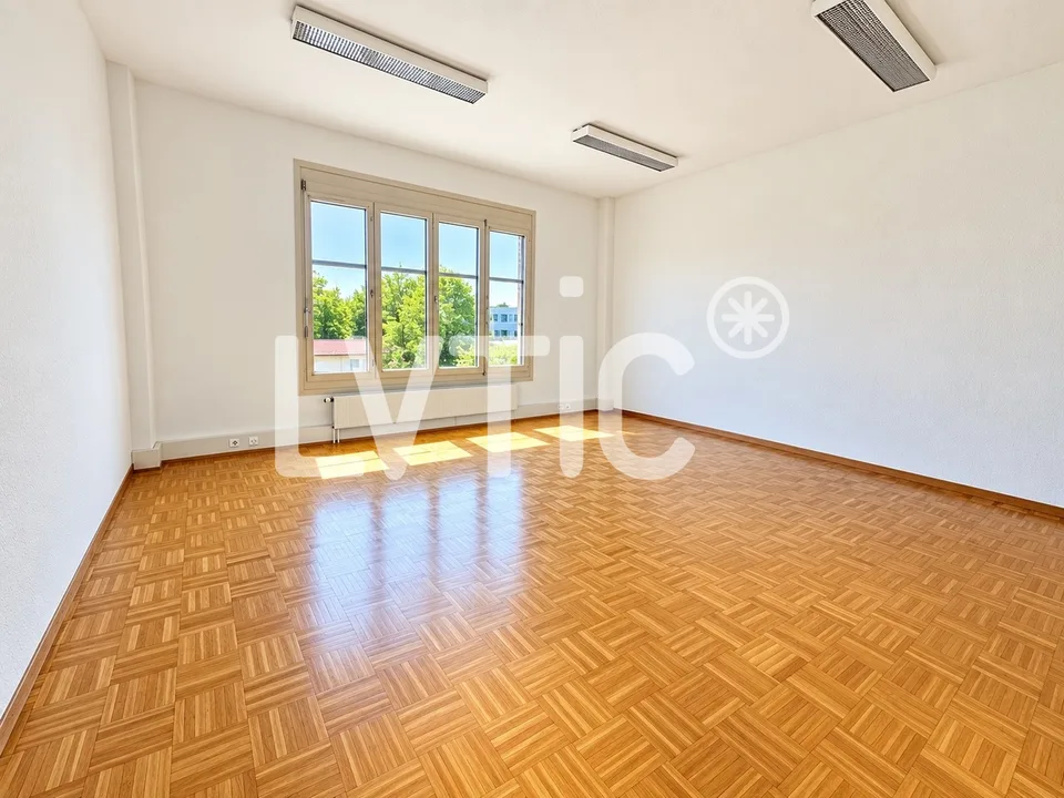 Bureaux de 180 m2 à louer au Mont-sur-Lausanne – photo 6 sur 11