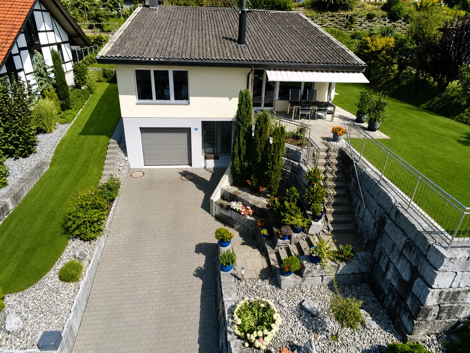 Maison familiale de 5,5 pièces bien entretenue avec environnement spacieux – photo 5 sur 13