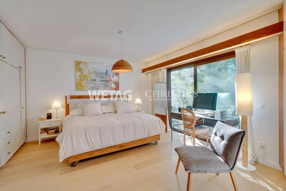 Villa méditerranéenne élégante avec piscine, pool house & vue spectaculaire sur le lac à vendre à Lugano-Pugerna – photo 5 sur 13