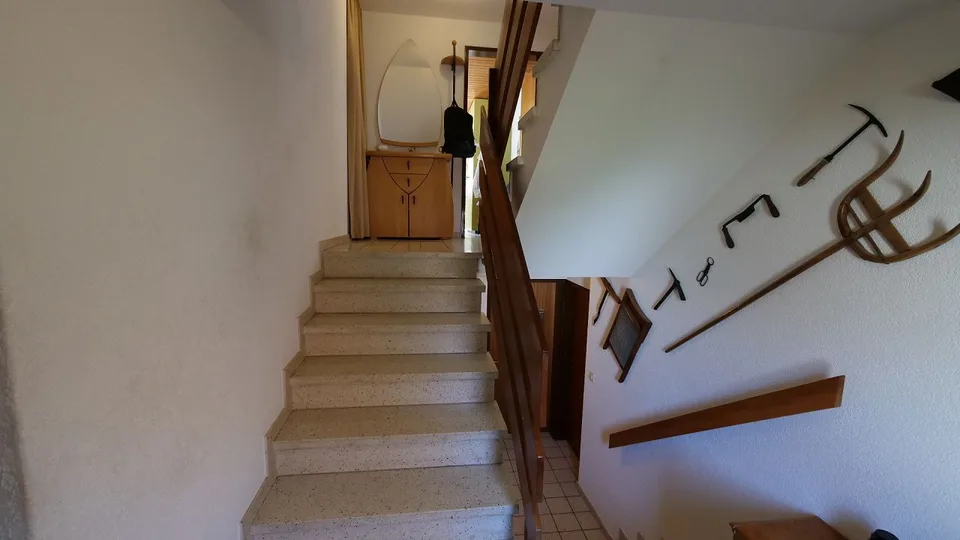 5,5 camere, spazioso, posizione tranquilla, accessibile e con molto potenziale – foto 10 di 20