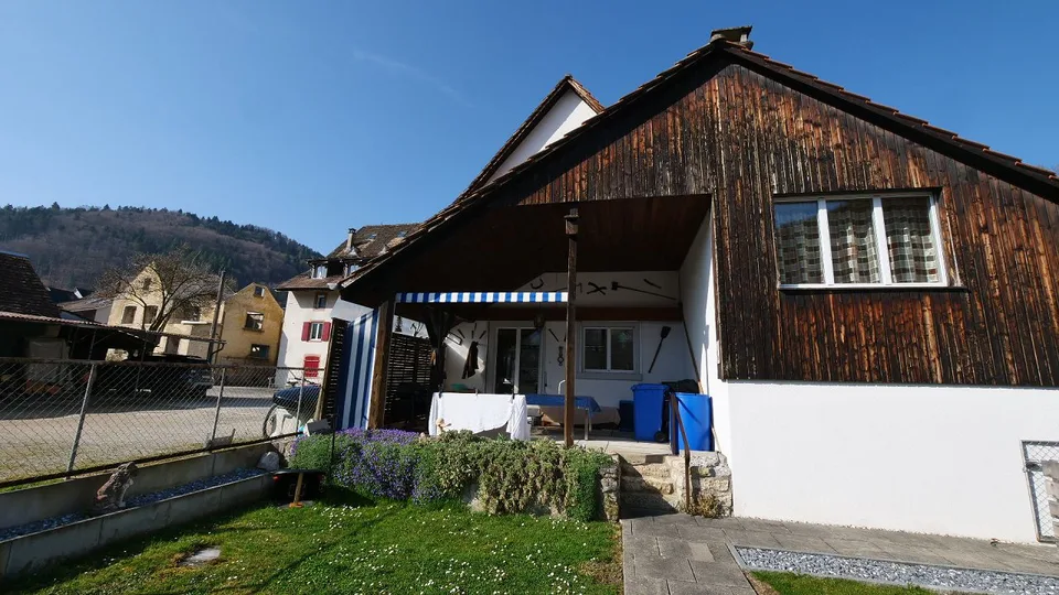 5,5 camere, spazioso, posizione tranquilla, accessibile e con molto potenziale – foto 2 di 20