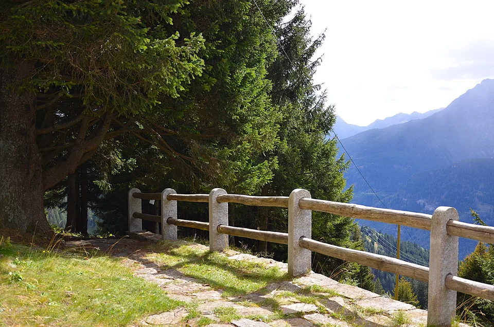 Schönes Chalet inmitten der Natur mit Grundstück und herrlicher Aussicht – foto 2 di 30