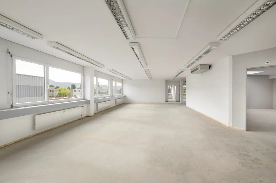 Bureau avec perspective – photo 4 sur 5