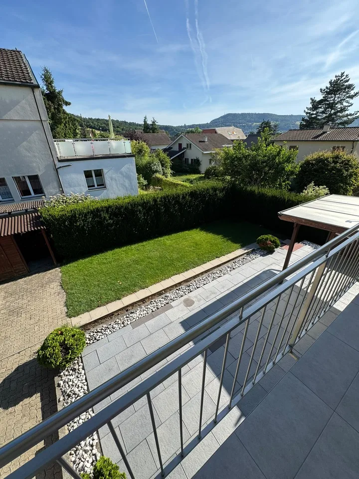 Saniertes Einfamilienhaus mit 6.5 Zimmern und guter Lage – Foto 4 von 24