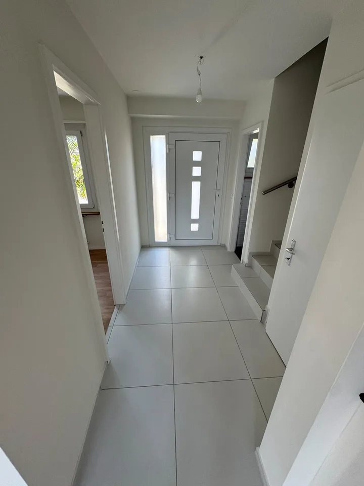 Saniertes Einfamilienhaus mit 6.5 Zimmern und guter Lage – Foto 6 von 24