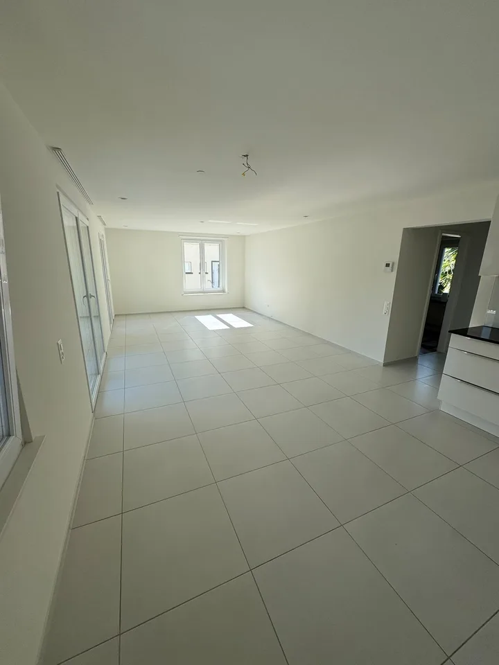 Saniertes Einfamilienhaus mit 6.5 Zimmern und guter Lage – Foto 9 von 24