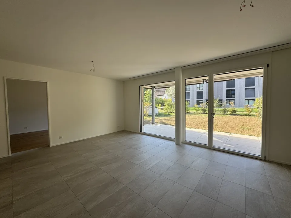 Moderne 2.5-Zimmerwohnung zu vermieten – Foto 3 von 13