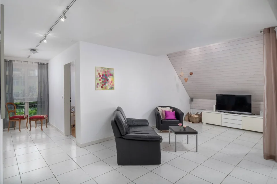 Charmante 6.5-Zimmer-Dachmaisonette! – Foto 7 von 13