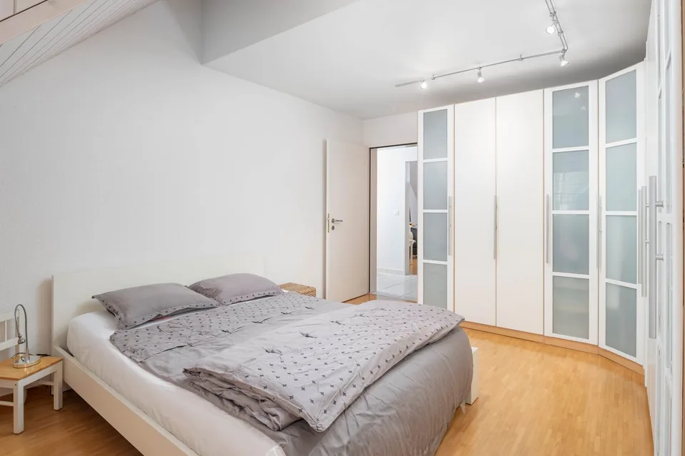 Charmante 6.5-Zimmer-Dachmaisonette! – Foto 9 von 13