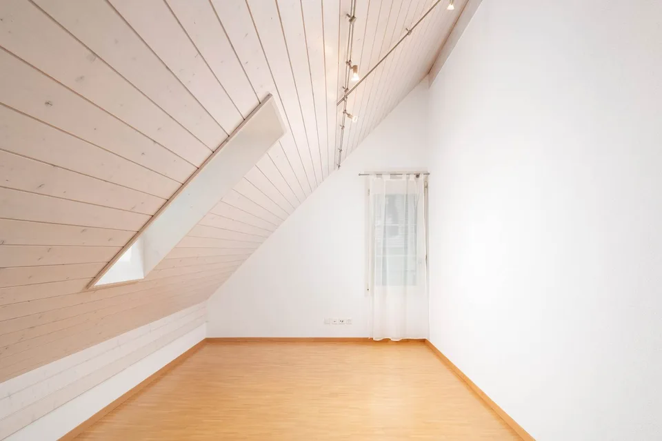 Charmante 6.5-Zimmer-Dachmaisonette! – Foto 12 von 13