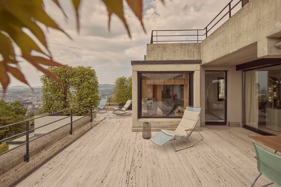 Designer 4.5 Zi. Terrassenhaus mit Weitblick am Zugerberg – foto 2 di 3