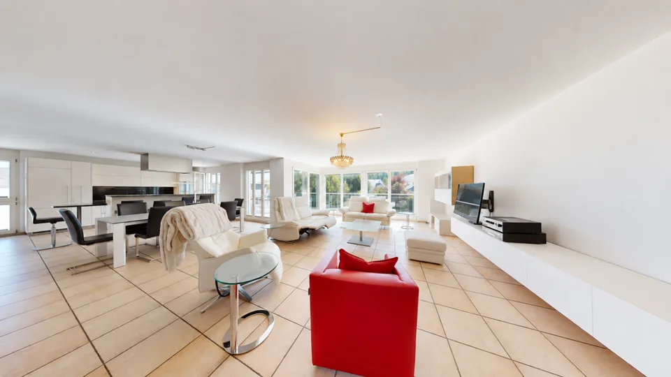 Wohnen wie im EFH! Zwei Etagen, 170m2 und zwei Terrassen – Foto 3 von 9