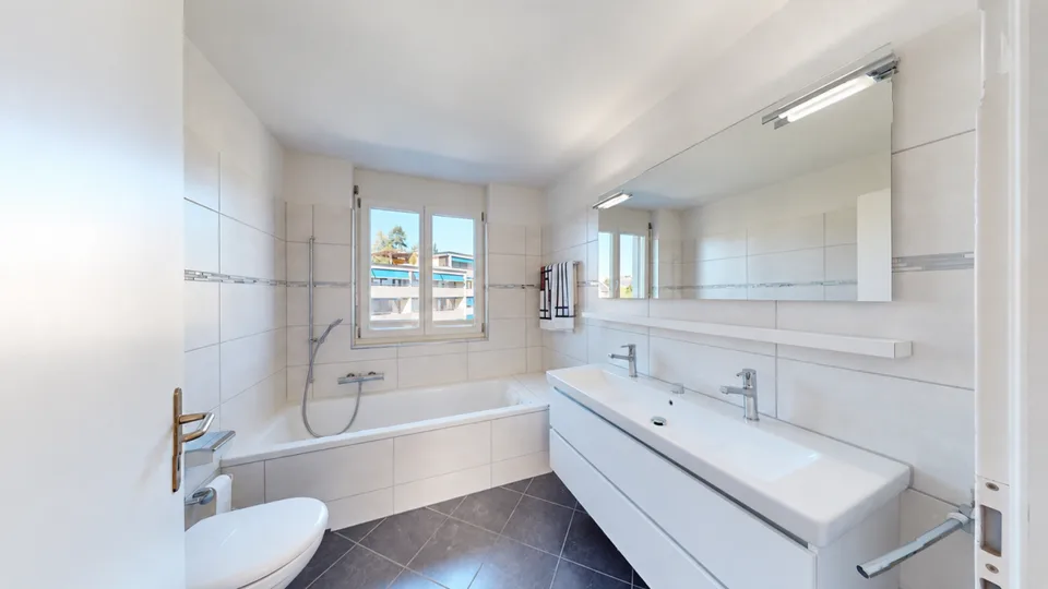 Wohnen wie im EFH! Zwei Etagen, 170m2 und zwei Terrassen – Foto 6 von 9