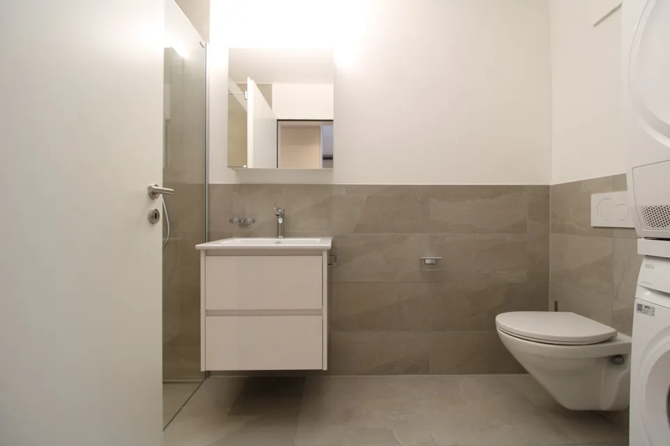 Moderne 2.5 Zimmer-Neubauwohnung mit grossem Sitzplatz in Wängi – Foto 6 von 6