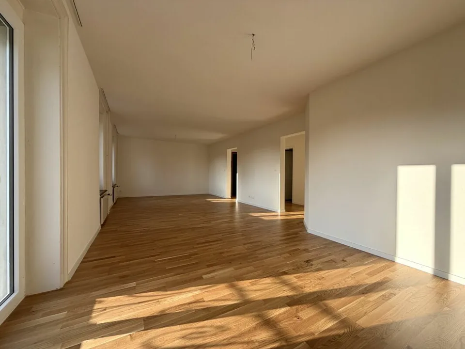 Helle & moderne 3.5 Zi.-Wohnung im Zentrum – Foto 3 von 11