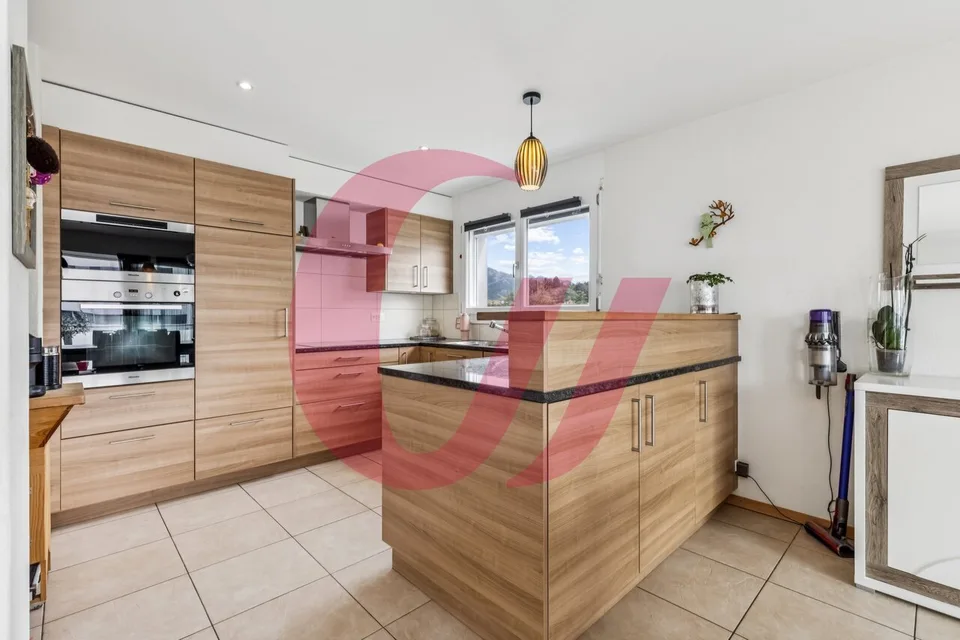 Rare in Bulle - 4.5 rooms ideally located in a sought-after neighborhood – photo 4 of 11