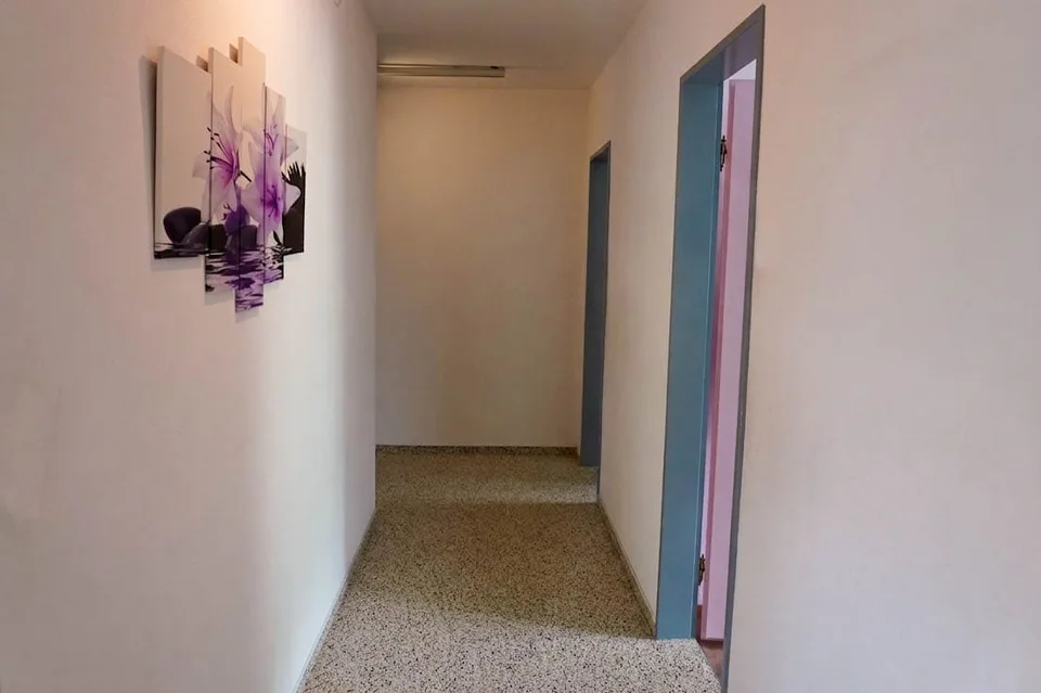 5.5-room apartment with large terrace – photo 11 of 13