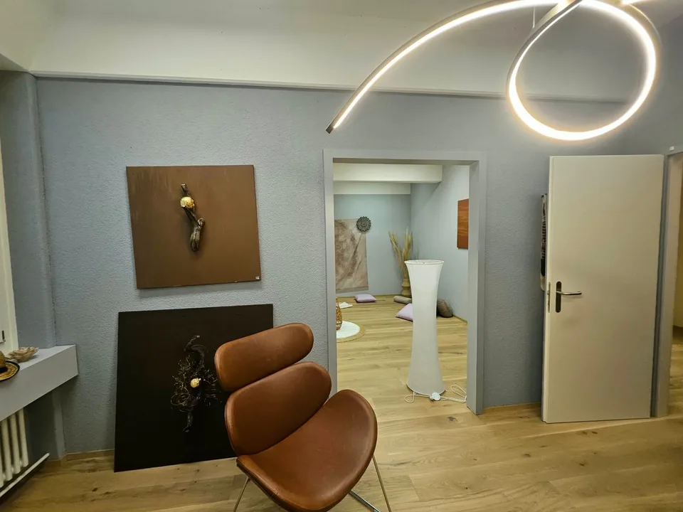 Bright office or practice in a quiet location in Aarberg – photo 2 of 18