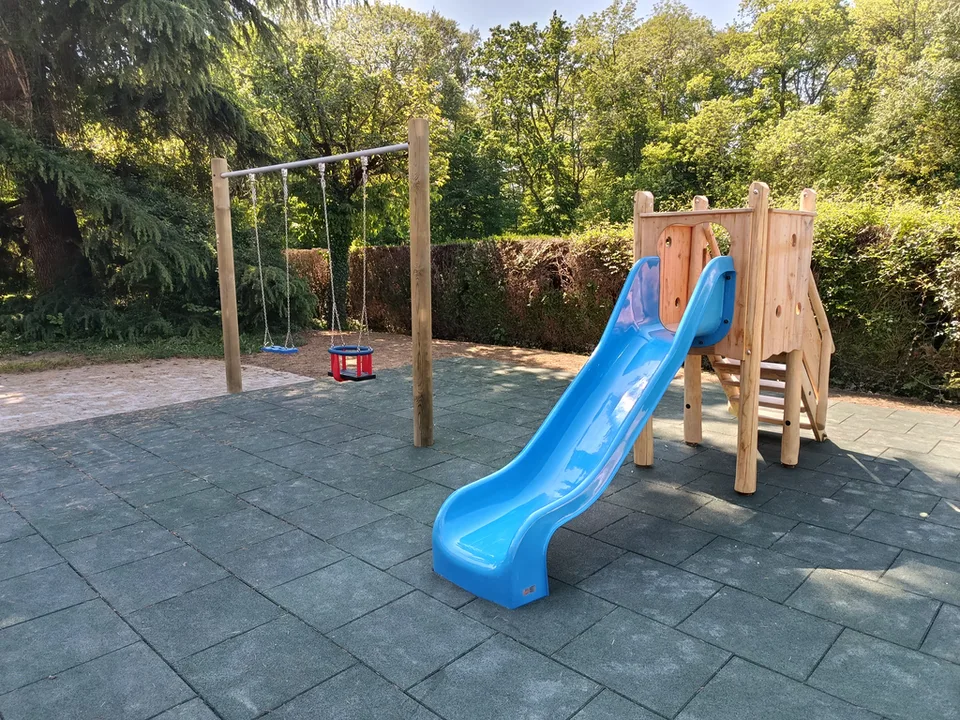 In un quartiere tranquillo – foto 2 di 8