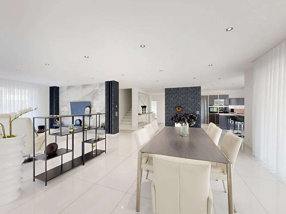 Villa di 7,5 locali con piscina e offerta di spazi generosi – foto 4 di 21