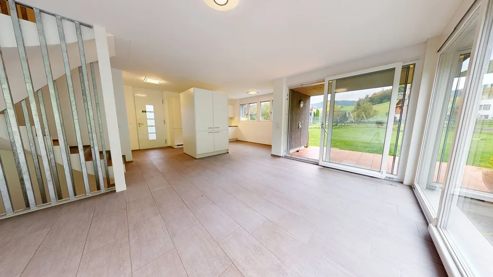 Maison mitoyenne de 4,5 pièces attrayante à Menzingen – disponible immédiatement – photo 4 sur 17