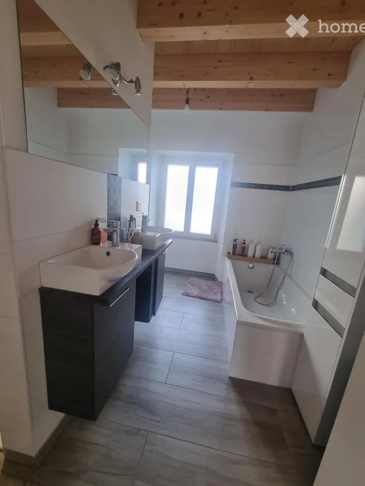 KOMPLETT RENOVIERTE 5.5 ZIMMER WOHNUNG / APPARTEMENT DE 5,5 PIÈCES ENTIÈREMENT RÉNOVÉ – photo 5 sur 5
