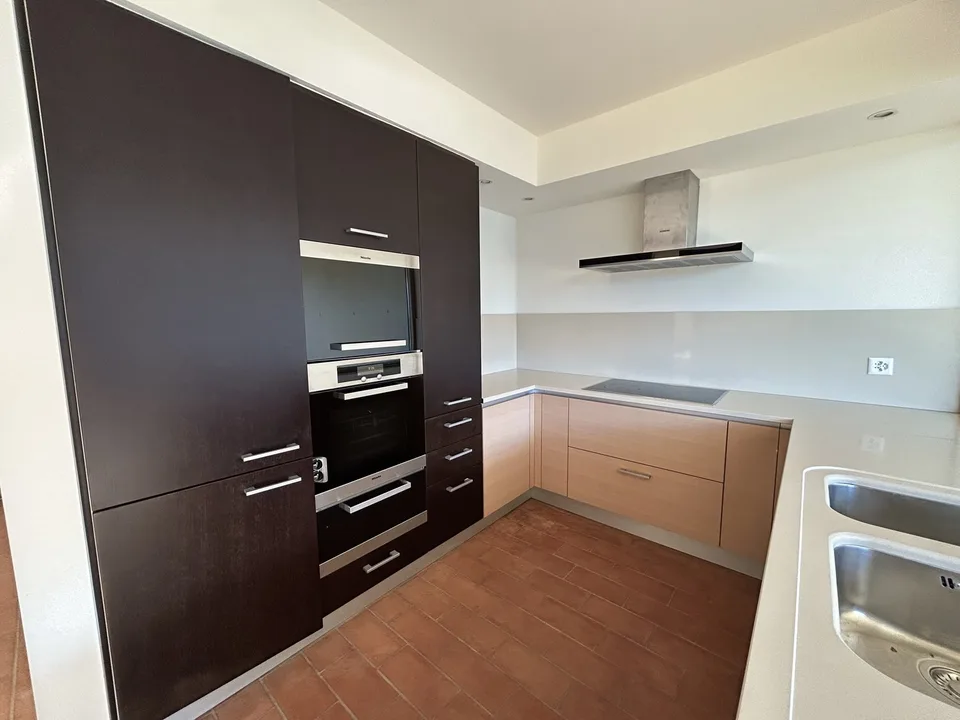 Detached house with lake view – photo 8 of 13
