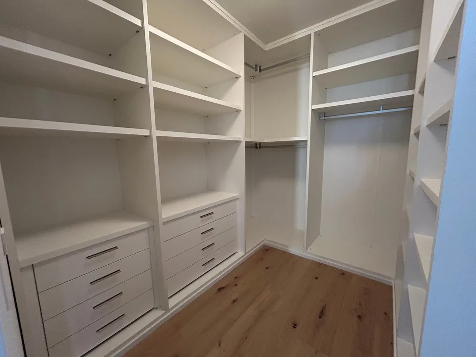 Detached house with lake view – photo 10 of 13