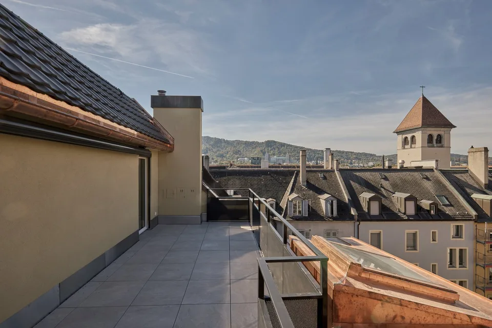 Appartement attique exclusif 4 ½ pièces avec galerie et terrasse – photo 11 sur 13