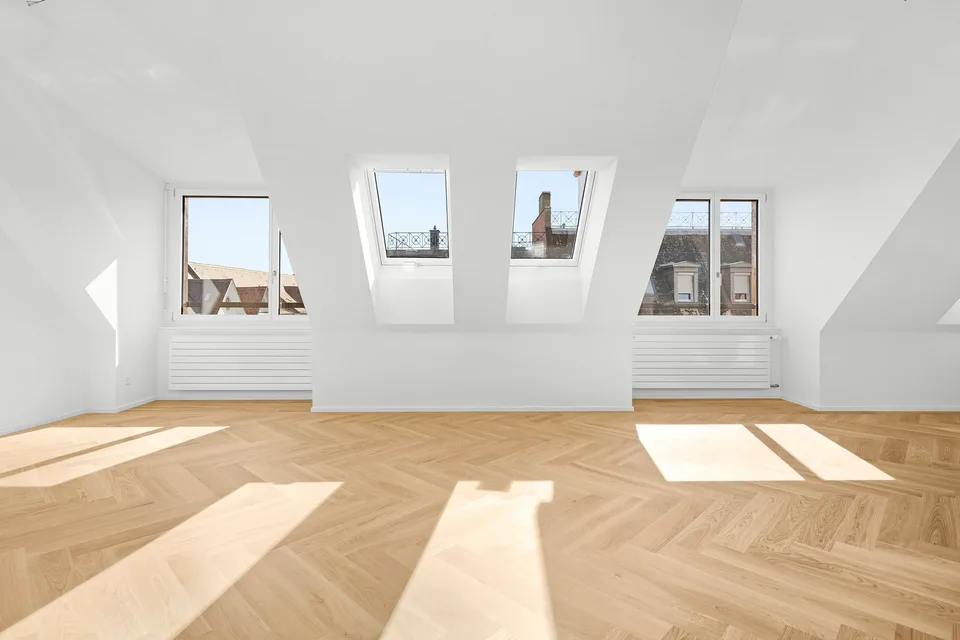 Appartement attique exclusif 4 ½ pièces avec galerie et terrasse – photo 3 sur 13