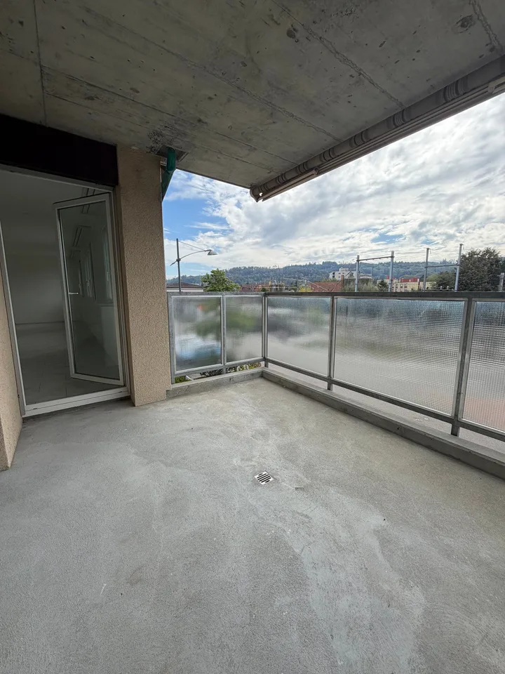 Appartement de 2,5 pièces lumineux et centralement situé directement à la gare de Brügg – photo 11 sur 17