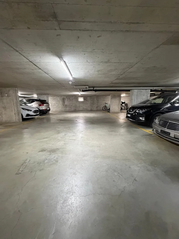 Appartement de 2,5 pièces lumineux et centralement situé directement à la gare de Brügg – photo 15 sur 17