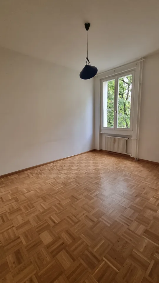 Appartamento luminoso 3.5 locali con ampio balcone & cucina abitabile accogliente – foto 7 di 10
