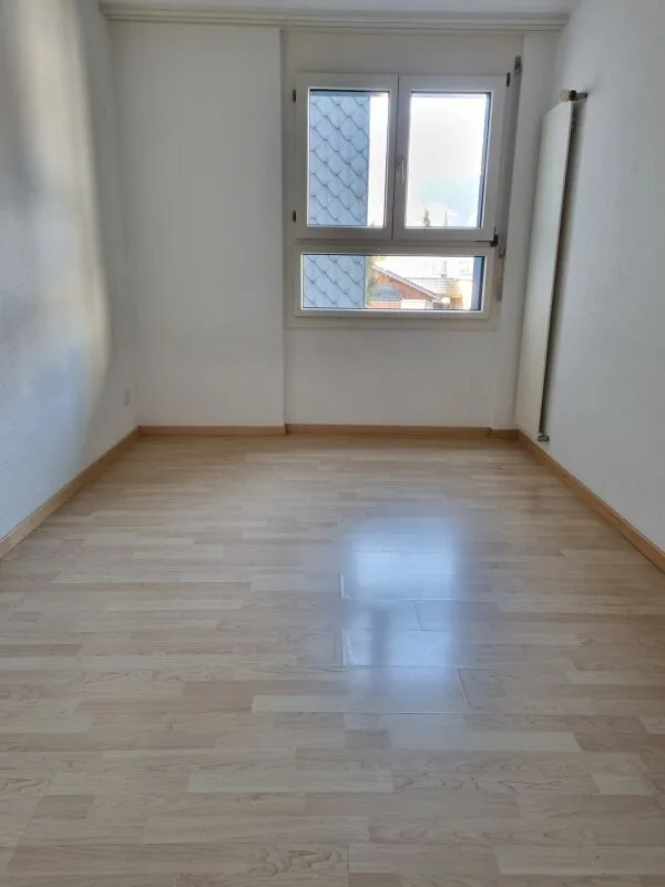 Familienfreundliche 4.5-Zimmerwohnung im Zentrum – Foto 7 von 13