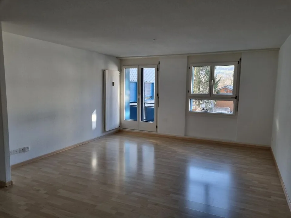 Familienfreundliche 4.5-Zimmerwohnung im Zentrum – Foto 3 von 13