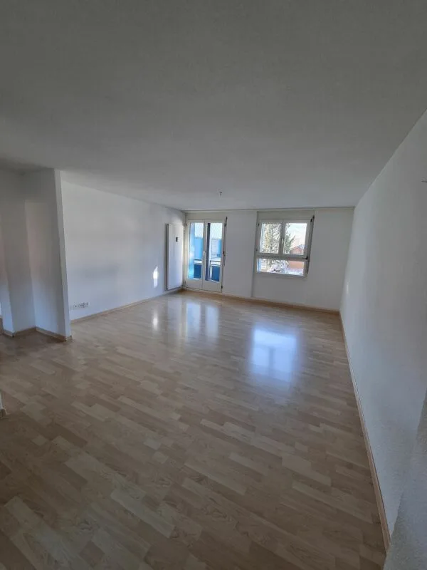 Familienfreundliche 4.5-Zimmerwohnung im Zentrum – Foto 4 von 13