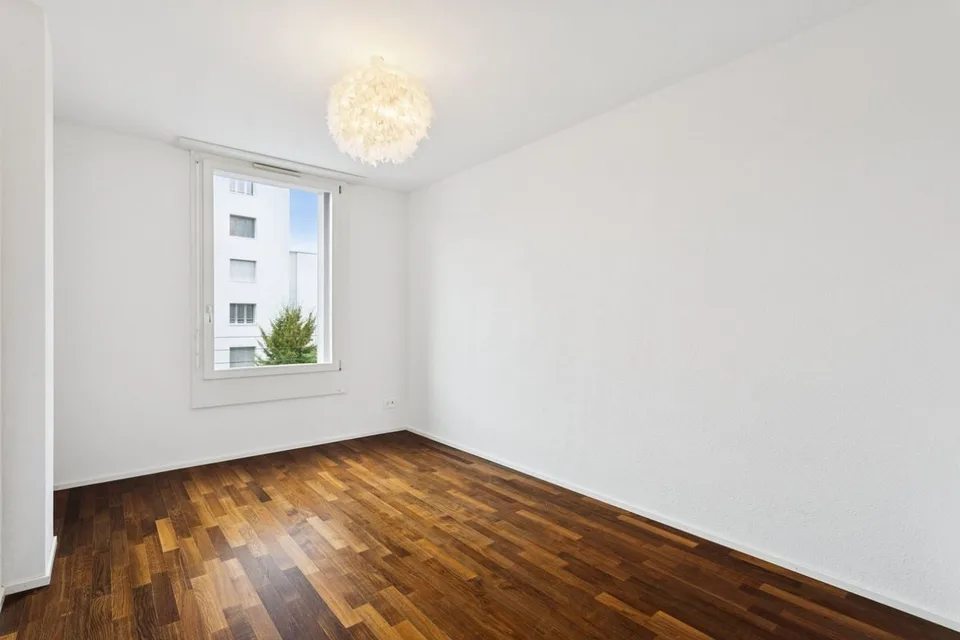 Helles 3,5-Zimmer-Wohnung mit Loggia – Foto 4 von 10