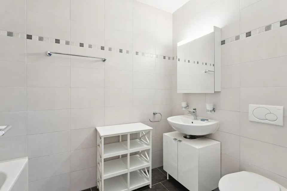 Helles 3,5-Zimmer-Wohnung mit Loggia – Foto 8 von 10