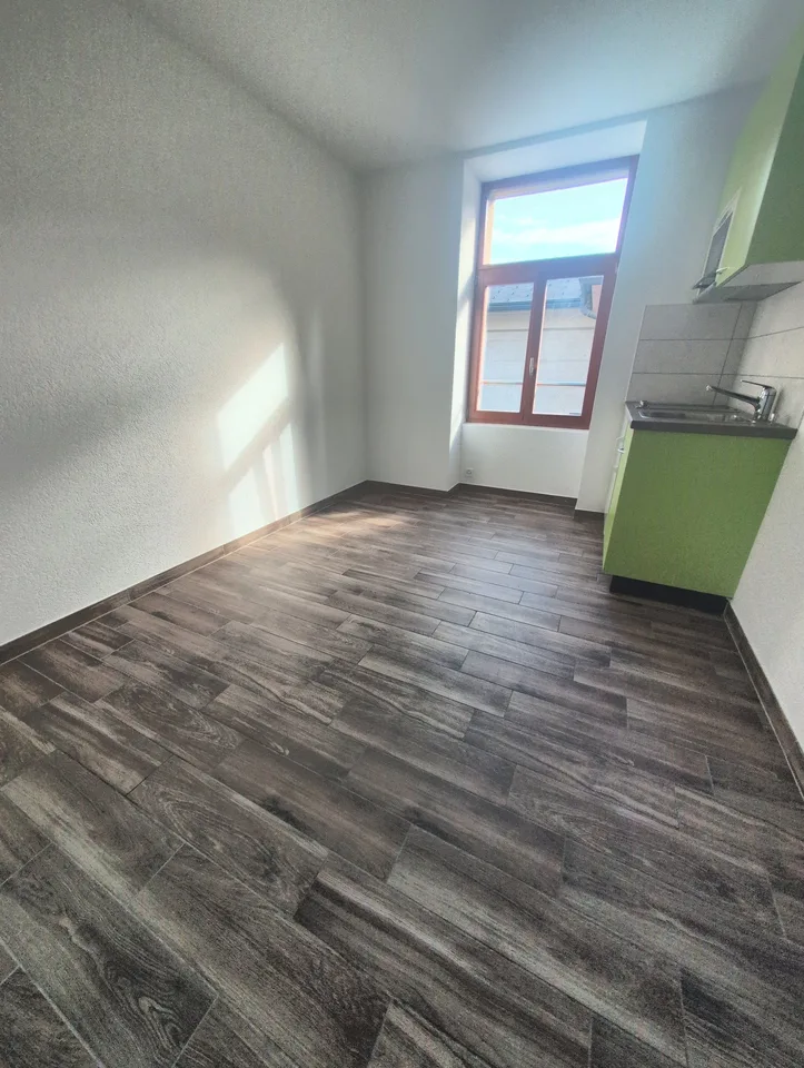 In affitto, in Rue du Bourg a Sierre, un piccolo studio di 14 m2! – foto 2 di 7