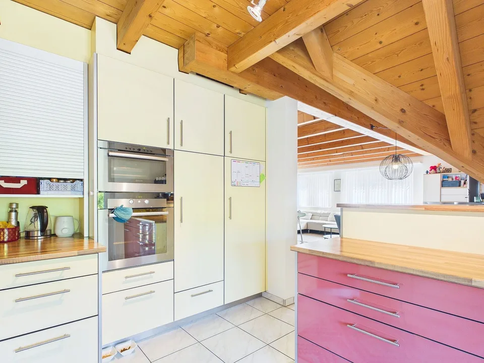 Charming 4.5-room maisonette apartment – photo 9 of 13