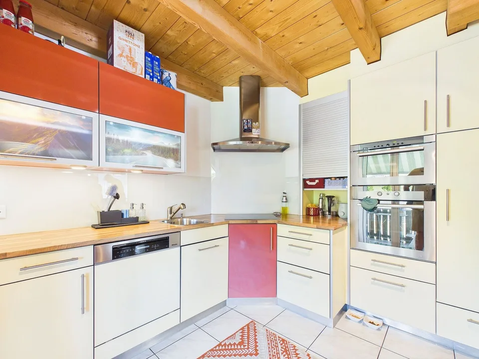 Charming 4.5-room maisonette apartment – photo 8 of 13
