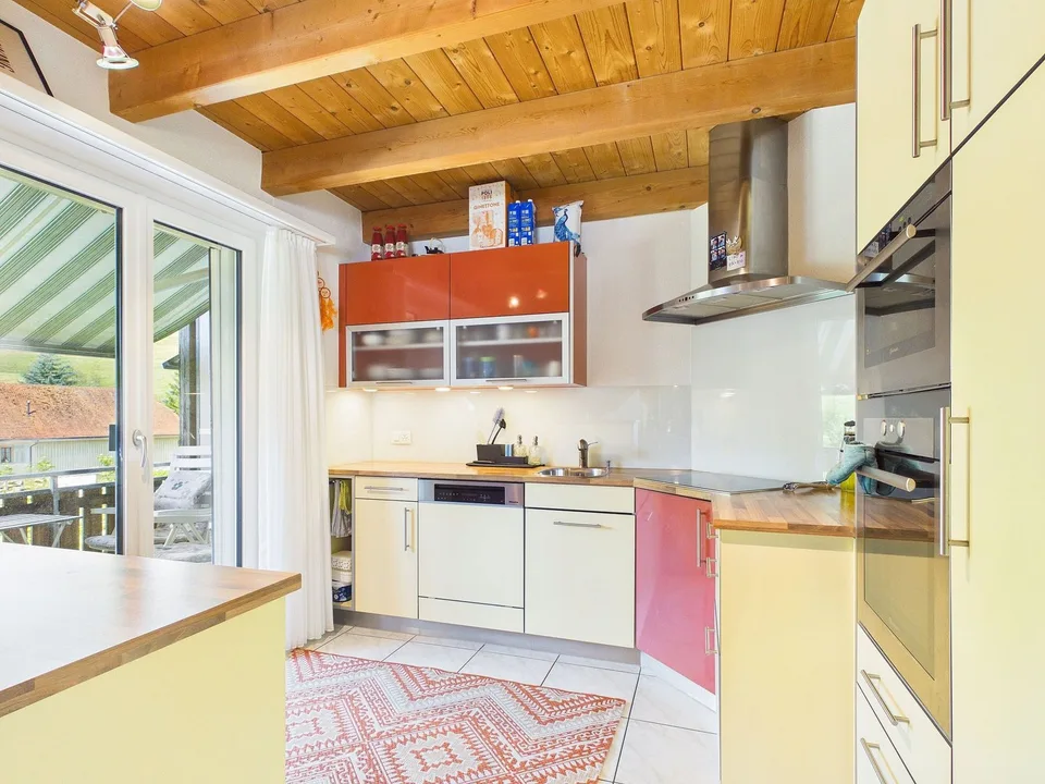 Charming 4.5-room maisonette apartment – photo 7 of 13
