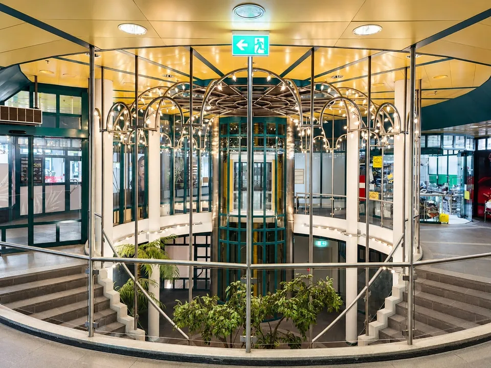 8,8% Rendement à succès ! Immeuble commercial entièrement loué au centre d'Olten à vendre – photo 11 sur 13