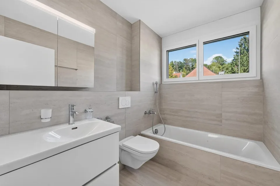 Appartamento Attico 4.5 stanze - Prima occupazione con ampia terrazza e accesso diretto all'ascensore – foto 10 di 13