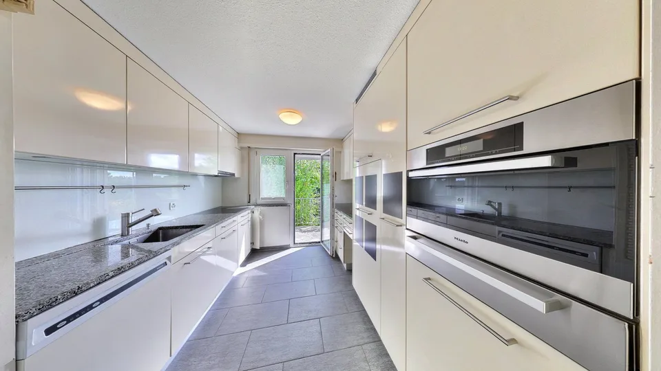 Wohnen mit Weitsicht - 5 1/2-Zimmer Einfamilienhaus an erhöhter Lage in Andelfingen – Foto 10 von 16