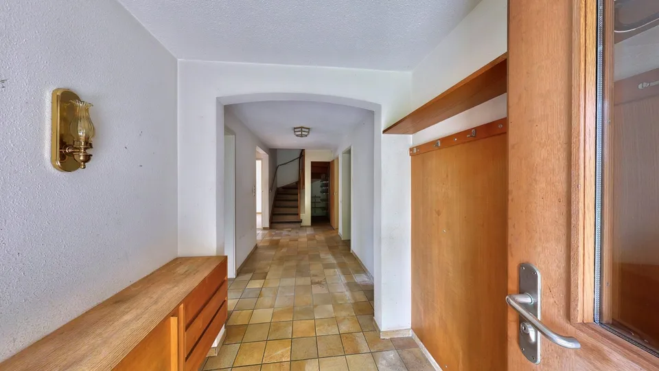Wohnen mit Weitsicht - 5 1/2-Zimmer Einfamilienhaus an erhöhter Lage in Andelfingen – Foto 2 von 16