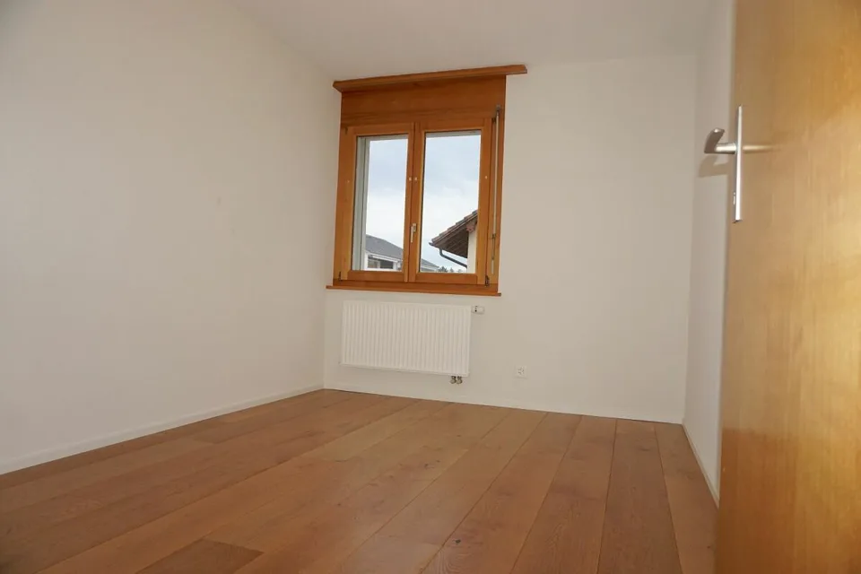 ARI-249 Magnifique appartement rénové de 4,5 pièces avec parking – photo 8 sur 17