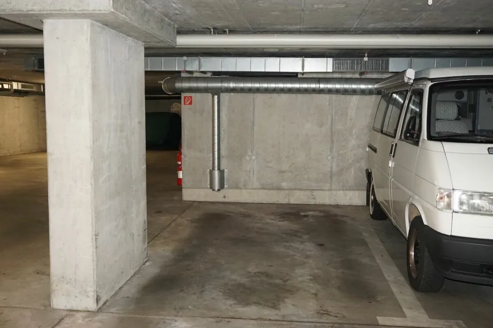 ARI-249 Magnifique appartement rénové de 4,5 pièces avec parking – photo 13 sur 17