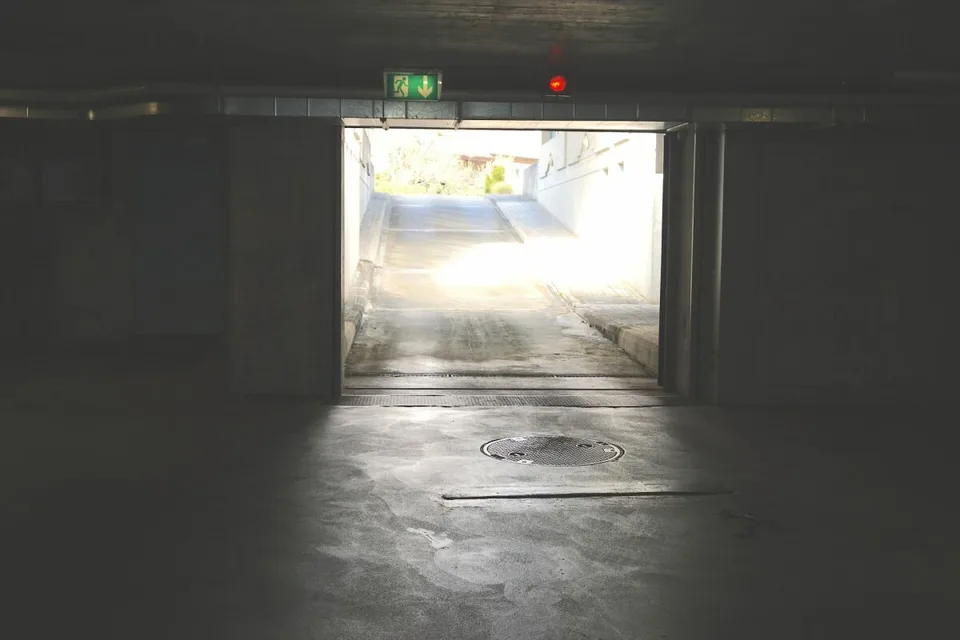 ARI-249 Magnifique appartement rénové de 4,5 pièces avec parking – photo 12 sur 17