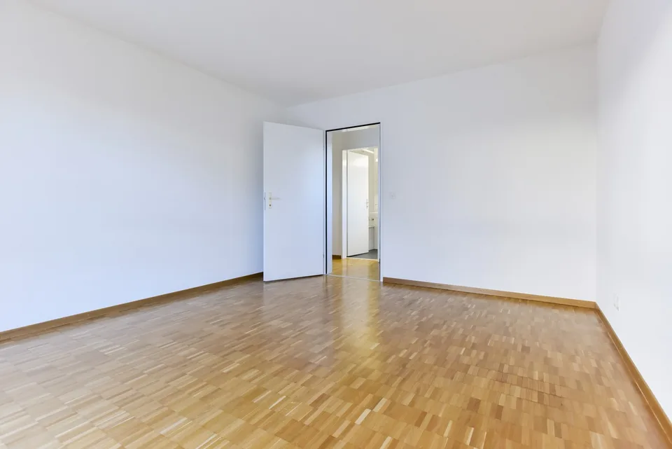 Appartement magnifique avec deux balcons – photo 4 sur 6
